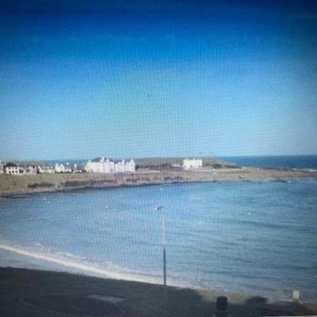 Beach Front Apt Portballintrae , Bushmills Close To Royal Portrush Golf Club Buitenkant foto