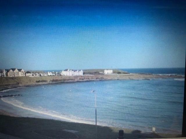 Beach Front Apt Portballintrae , Bushmills Close To Royal Portrush Golf Club Buitenkant foto